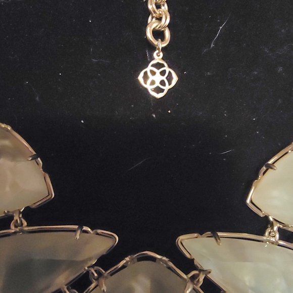 Kendra Scott, mother of pearl Necklace and earrings,  silver tone - Picture 3 of 3